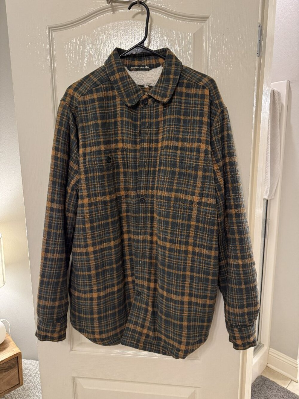 Grove & Hollow Sherpa‑Lined Flannel Jacket (Size L)